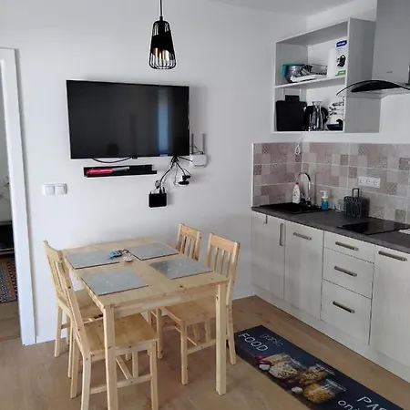 Апартаменты Friends & Family *