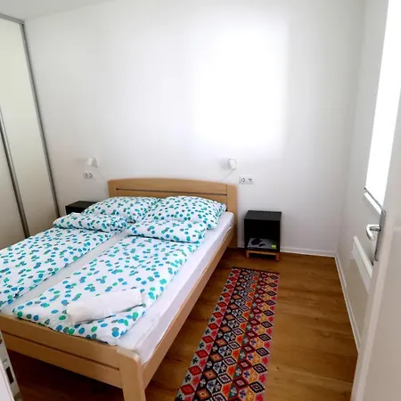 Friends & Family 公寓 韦伦采