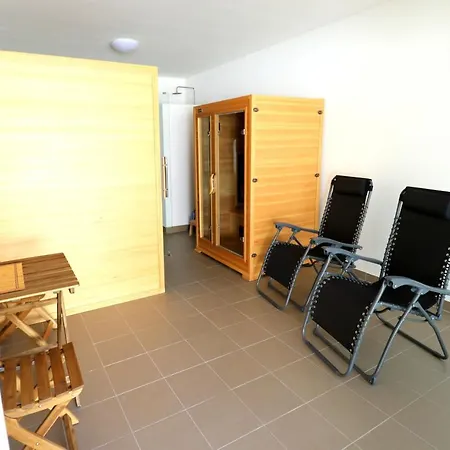 Friends & Family 公寓 *