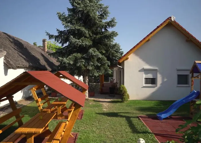 דירה Friends & Family